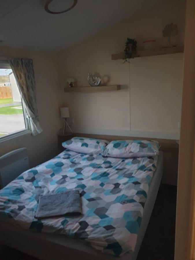 Tunstall View Caravan Holidays At Sand Le Mere Exterior photo